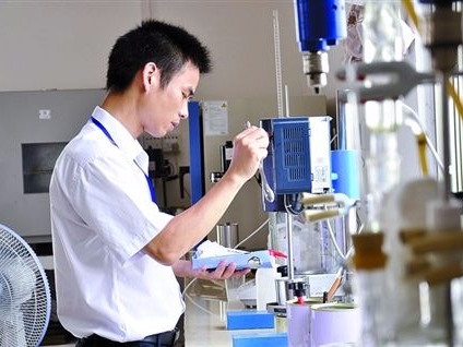 高?？蒲性核邪l體系中，如何進行知識產權管理？